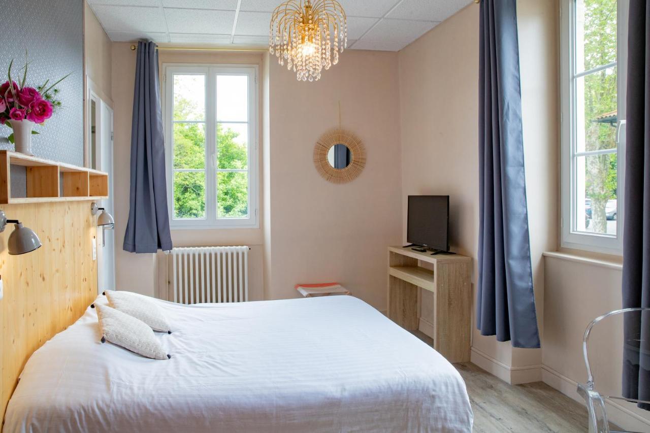Hostellerie Du Parc Cambo-les-Bains Exterior foto